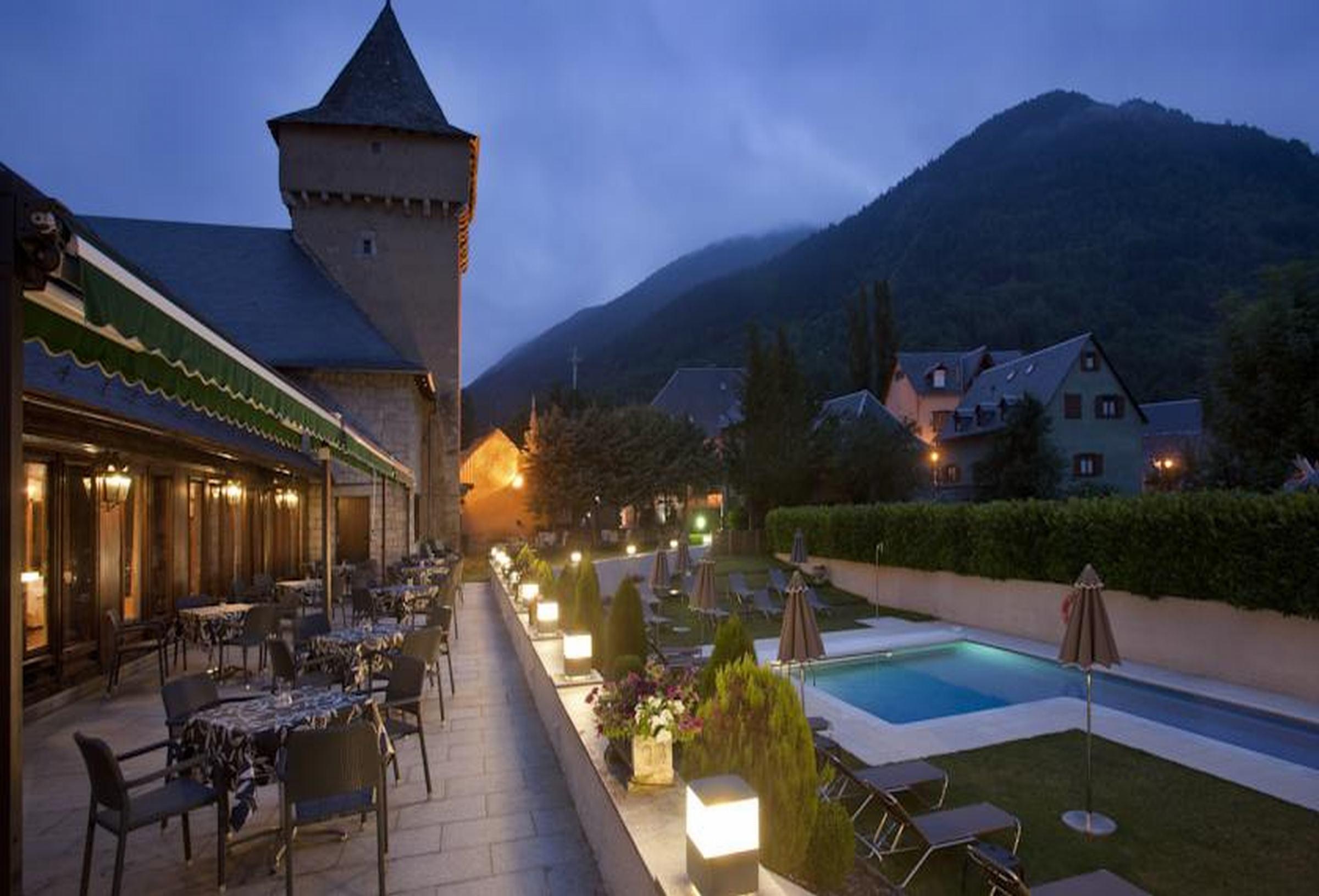 Parador De Arties Exterior photo