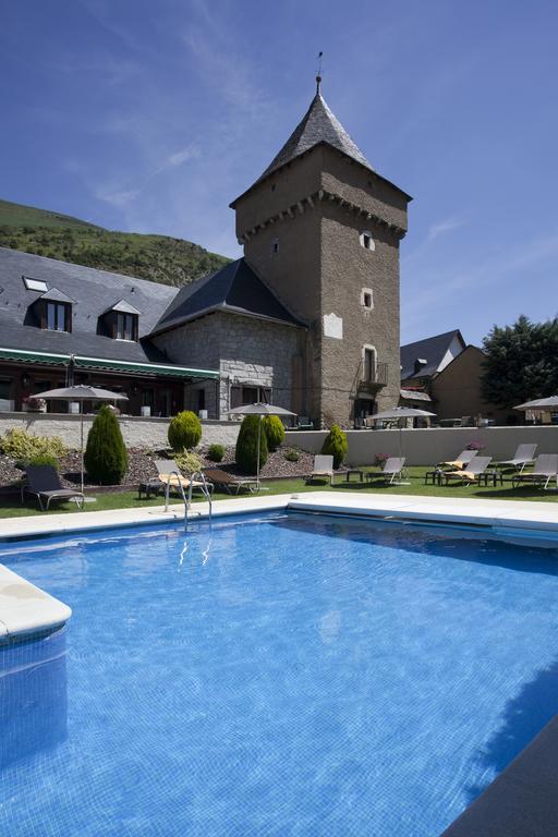 Parador De Arties Exterior photo
